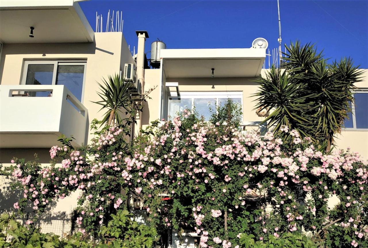 Suite Of Light Rooms Πέραμα Εξωτερικό φωτογραφία